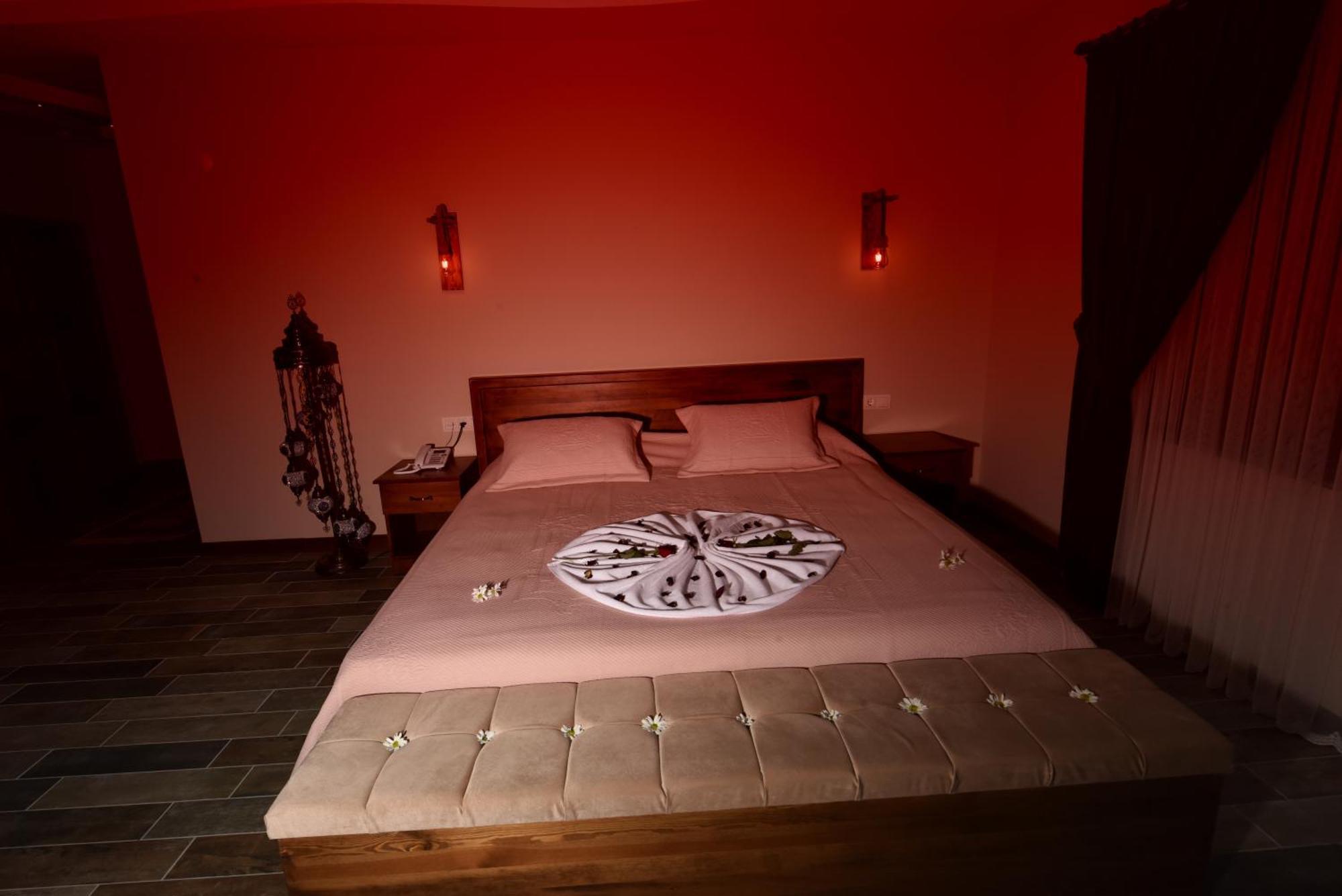 El Nazar Stone Suite Учисар Экстерьер фото